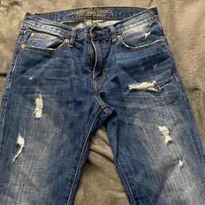 Slim straight 30/30 american eagle jeans with “Durable Quality Construction”